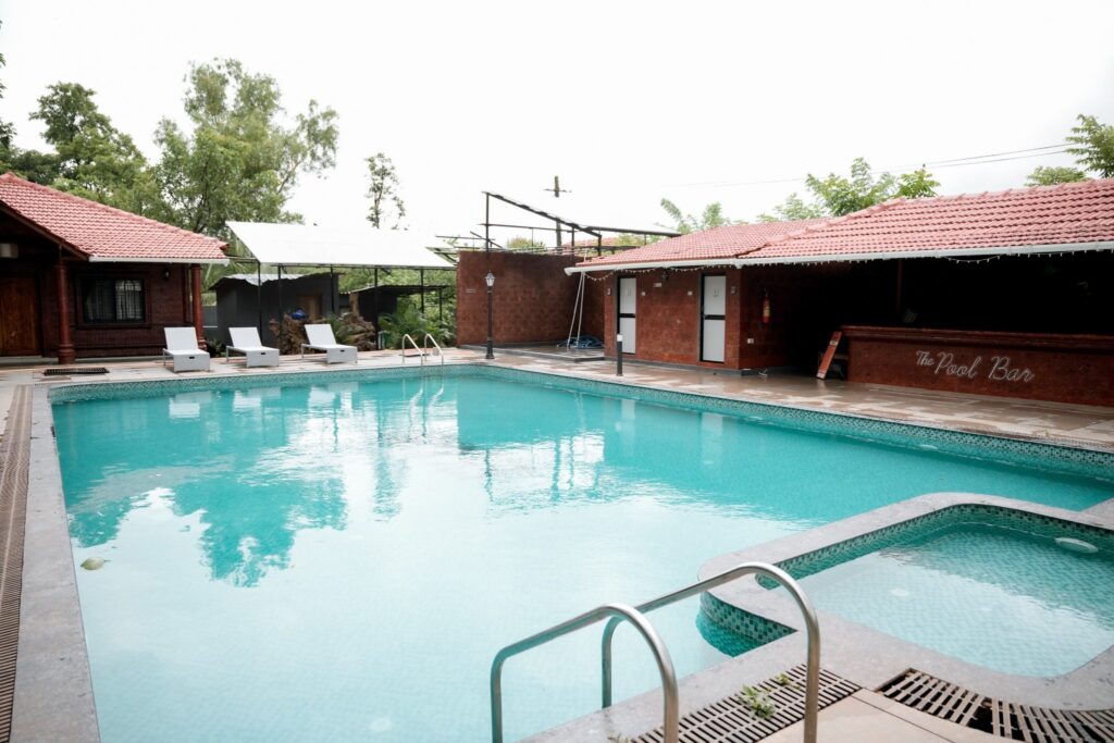 Signature  AC Cottages <br>(pool view)